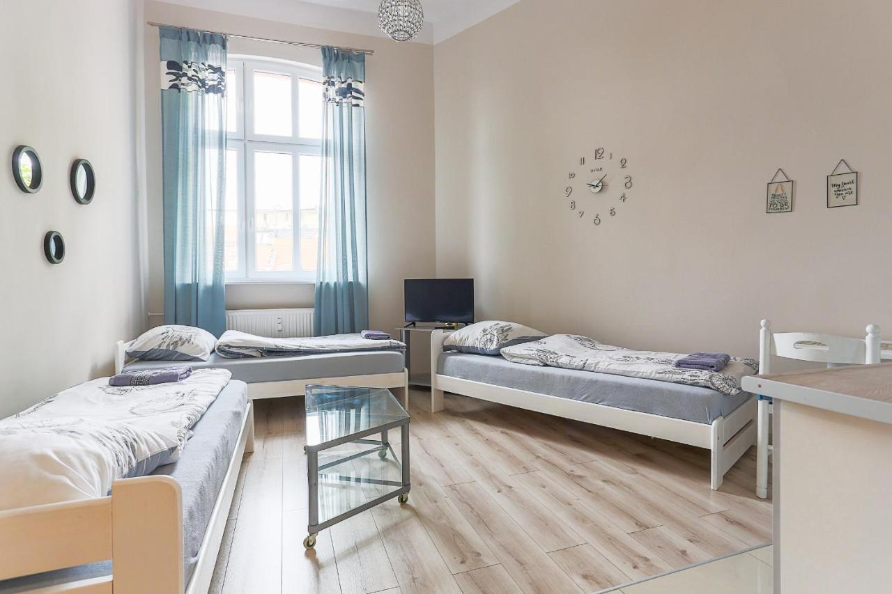 Ferienwohnung Three Single Beds Thorn Exterior foto